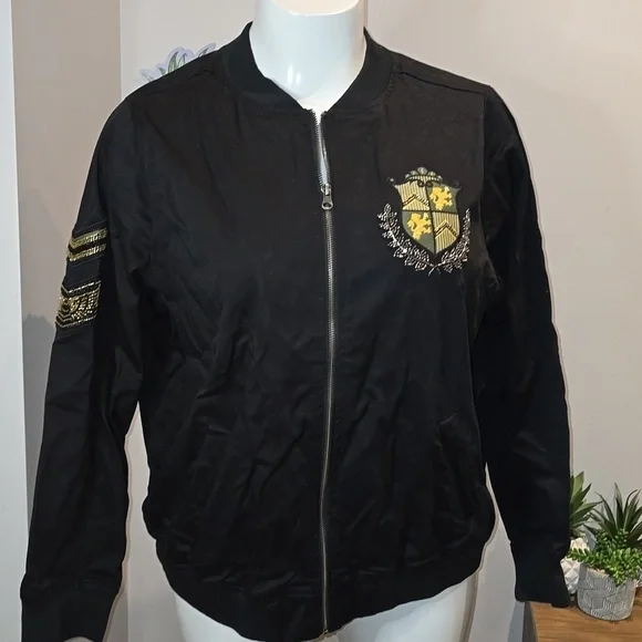 Torrid - Stretch Twill Bomber Jacket in Deep Black​​​​ - Picture 2 of 16